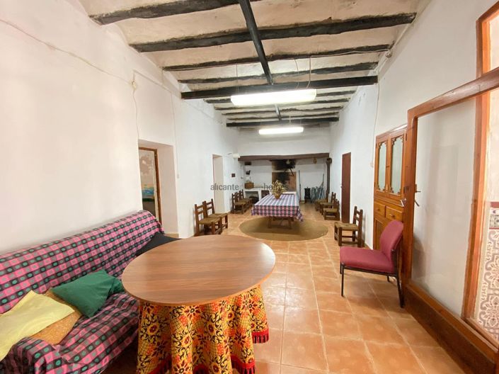 Image No.5-Maison de campagne de 8 chambres à vendre à Pinoso