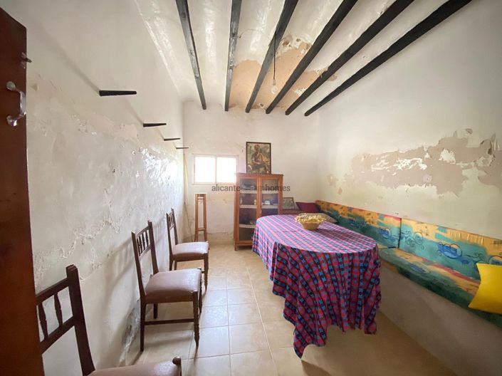 Image No.9-Maison de campagne de 8 chambres à vendre à Pinoso