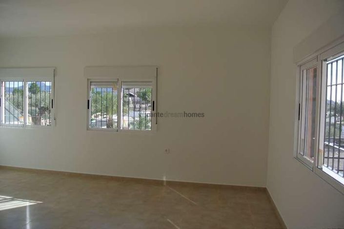 Image No.23-3 Bed Villa for sale