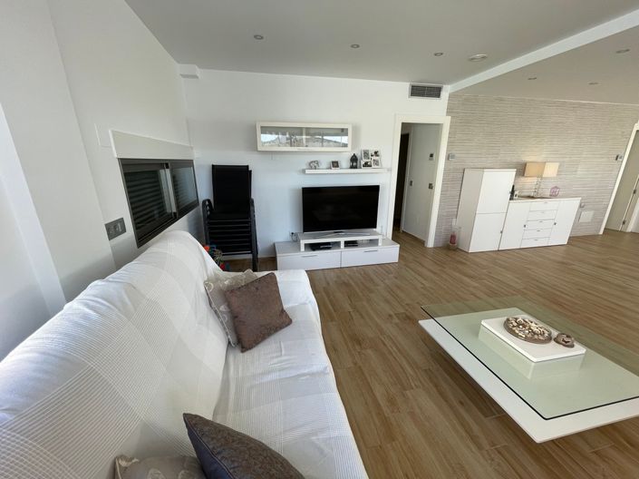 Image No.26-6 Bed Villa for sale