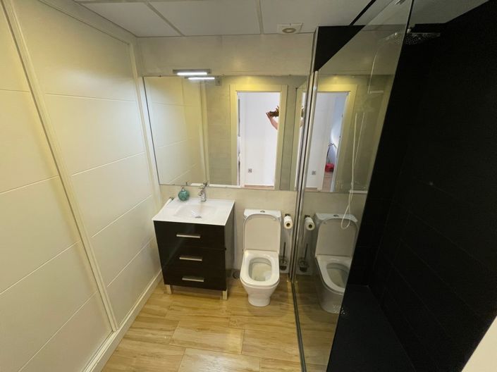 Image No.4-6 Bed Villa for sale