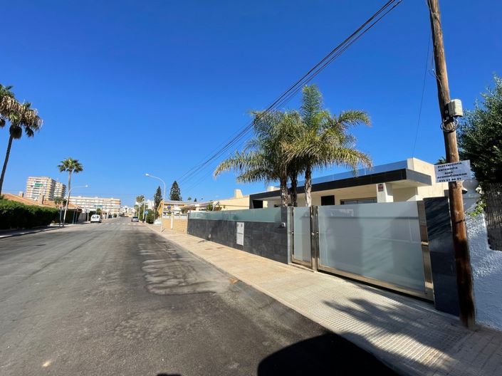 Image No.7-6 Bed Villa for sale