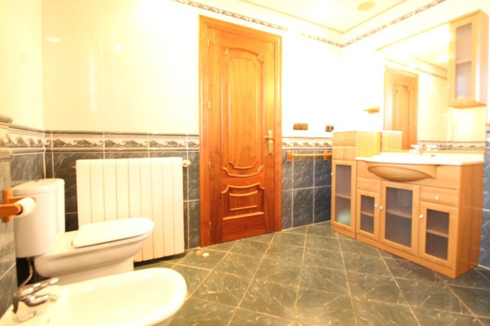 Image No.38-4 Bed Villa for sale