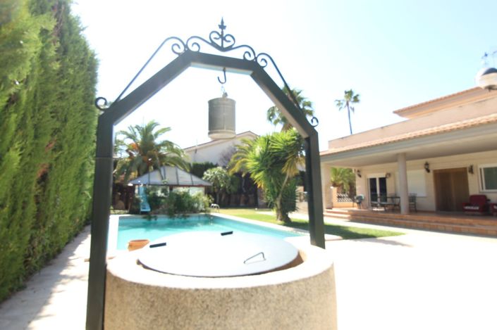 Image No.40-4 Bed Villa for sale