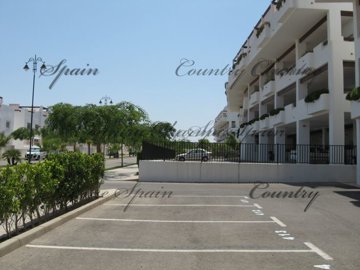 apt-car-park-scaled