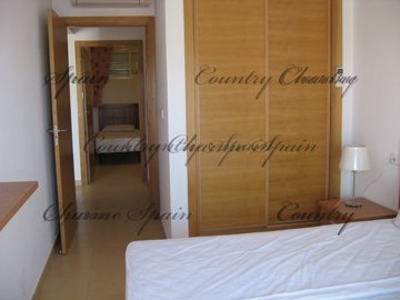 bed-1-wardrobes-scaled
