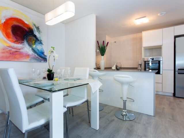 Image No.16-2 Bed Apartment for sale