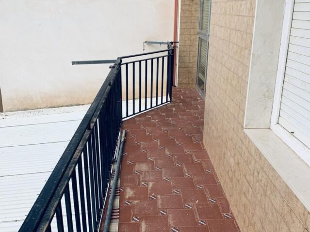 Image No.20-4 Bed Apartment for sale