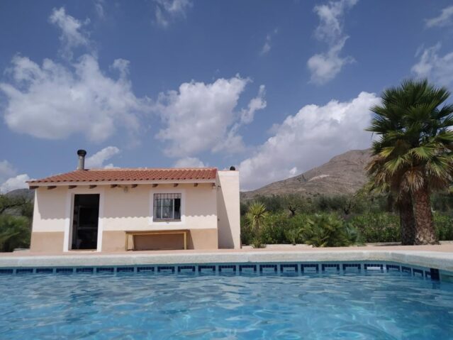 Image No.3-5 Bed Villa for sale