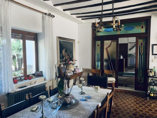 Image No.9-9 Bed Villa for sale