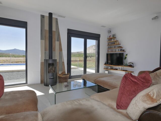 Image No.6-3 Bed Villa for sale