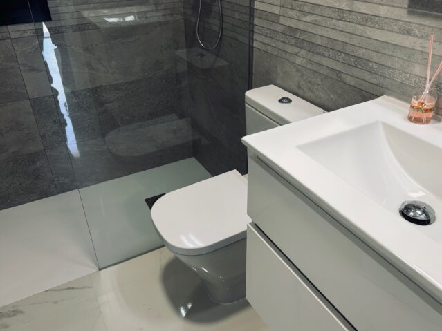 Image No.12-3 Bed Villa for sale