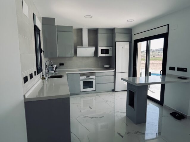 Image No.14-3 Bed Villa for sale