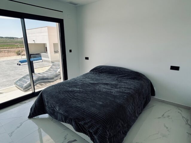 Image No.16-3 Bed Villa for sale