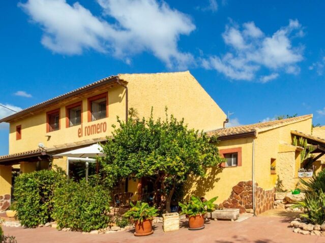 Image No.2-Villa de 6 chambres à vendre à Barbarroja 