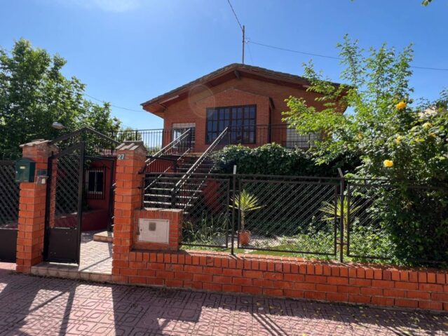 Image No.2-3 Bed Villa for sale