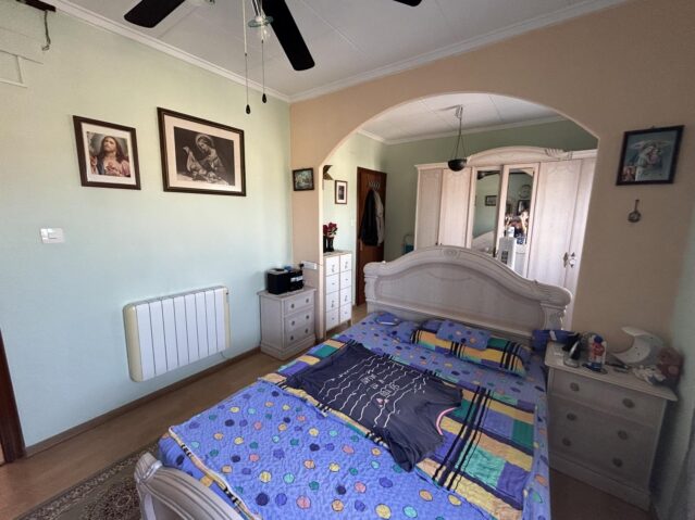 Image No.11-5 Bed Apartment for sale