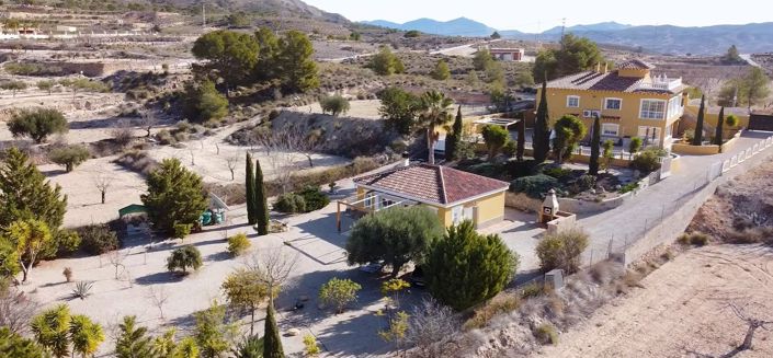 Image No.3-6 Bed Villa for sale