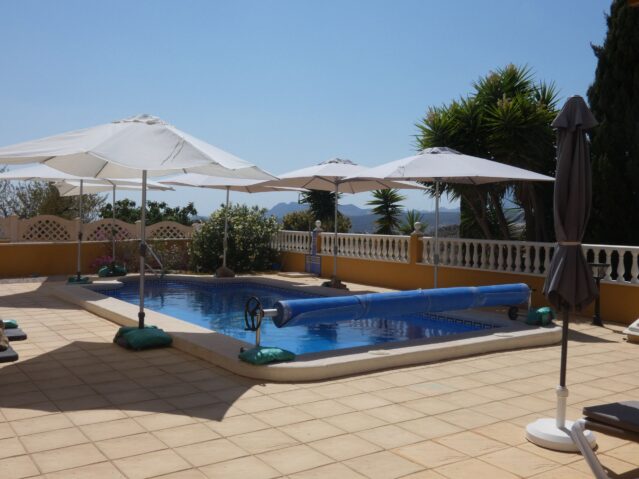 Image No.4-6 Bed Villa for sale