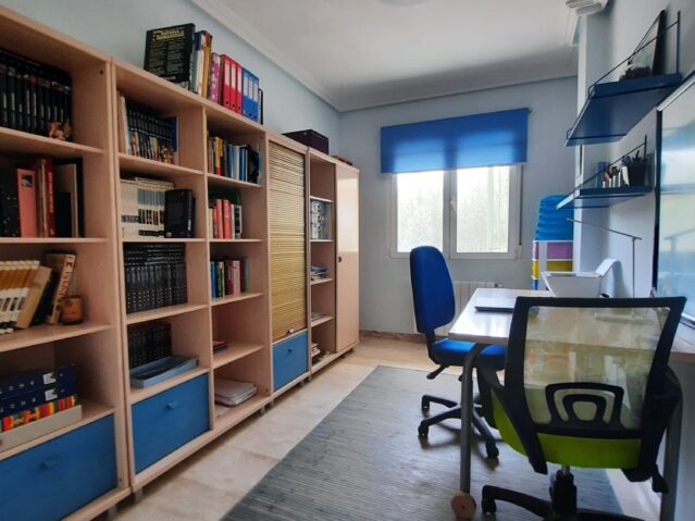 Image No.17-Villa de 5 chambres à vendre à Monóvar