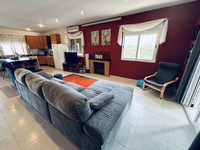 Image No.10-3 Bed Villa for sale