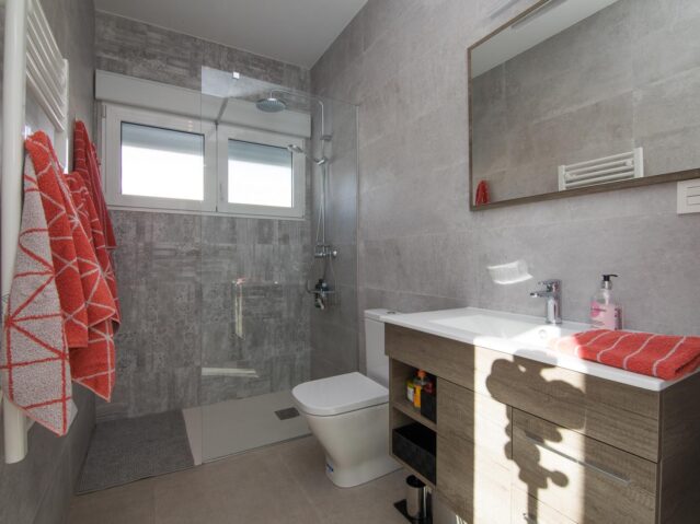 Image No.13-3 Bed Villa for sale