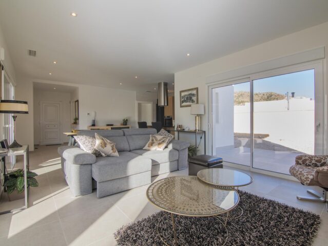 Image No.3-3 Bed Villa for sale