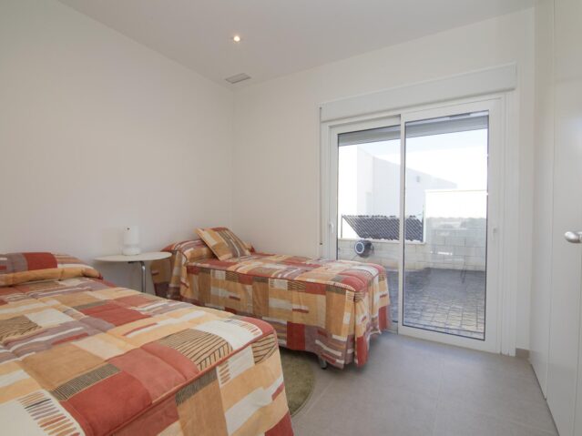 Image No.7-3 Bed Villa for sale