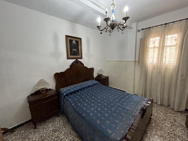 Image No.12-5 Bed Villa for sale