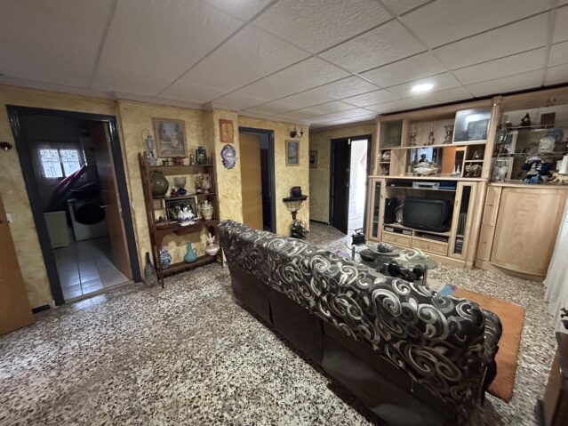 Image No.8-5 Bed Villa for sale