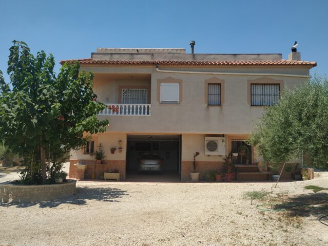 Image No.1-Maison de campagne de 5 chambres à vendre à Fortuna
