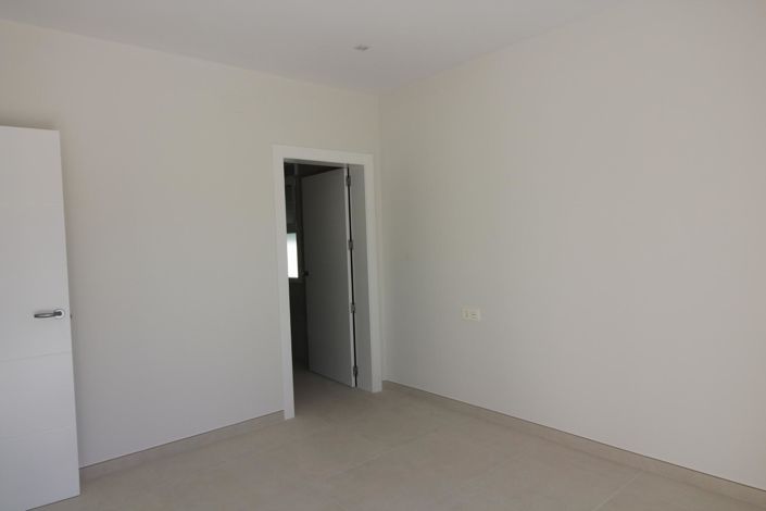 Image No.16-3 Bed Villa for sale