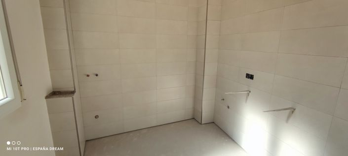 Image No.25-4 Bed Apartment for sale