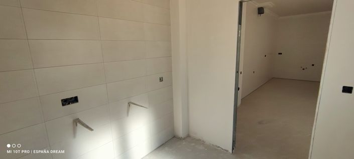 Image No.27-4 Bed Apartment for sale