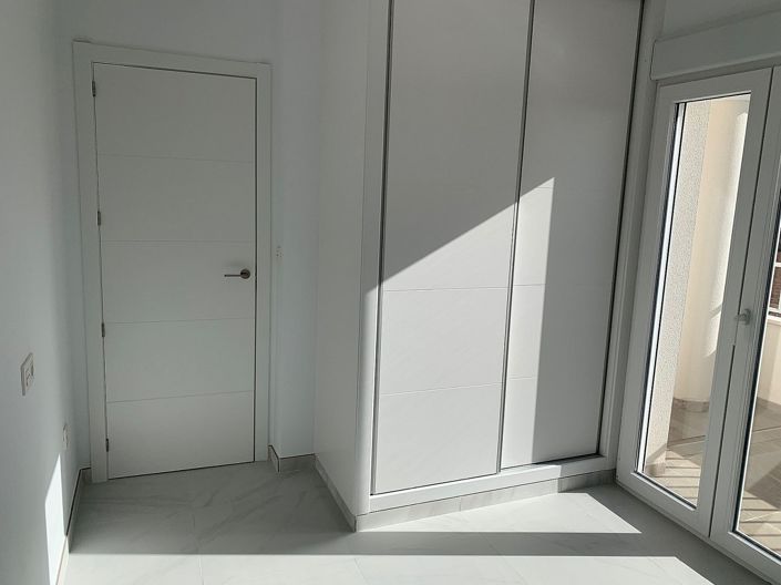 Image No.36-3 Bed Villa for sale