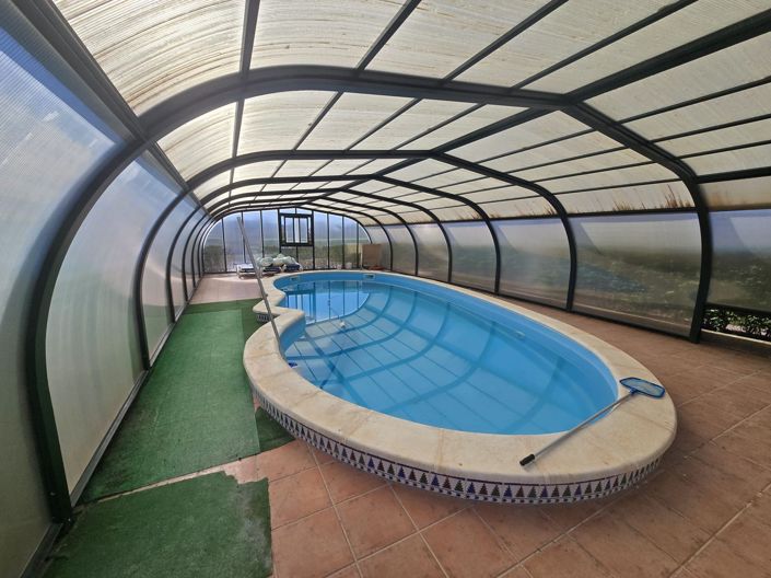 Image No.14-8 Bed Villa for sale