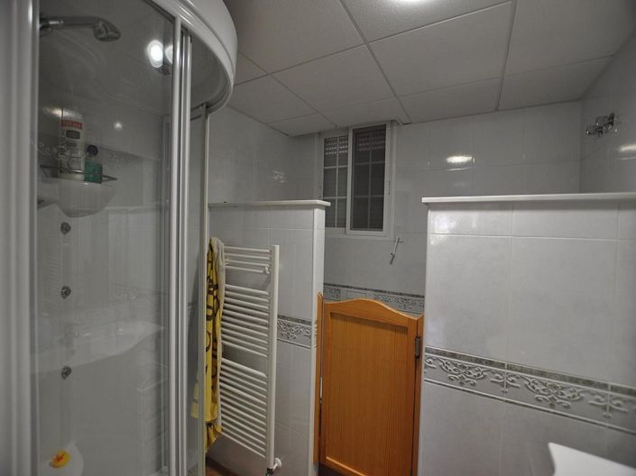 Image No.21-8 Bed Villa for sale