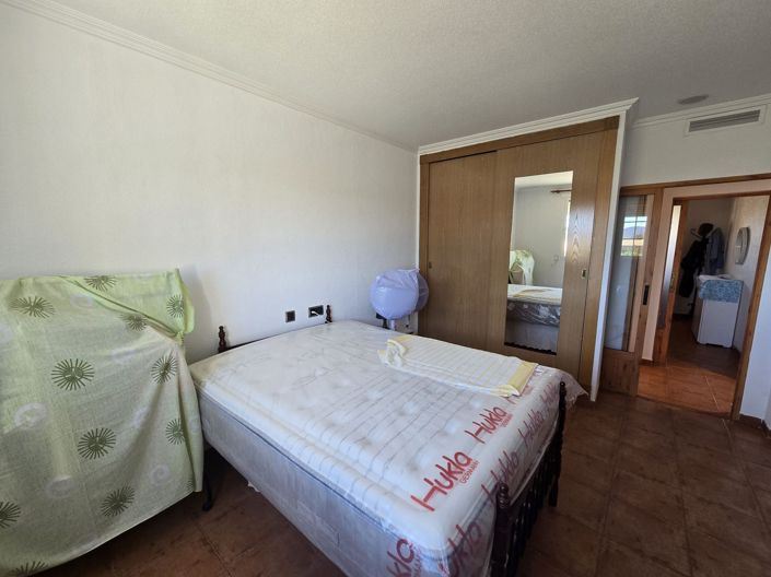 Image No.23-8 Bed Villa for sale