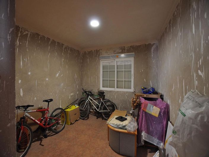 Image No.34-8 Bed Villa for sale