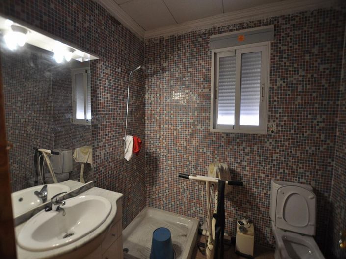 Image No.37-8 Bed Villa for sale