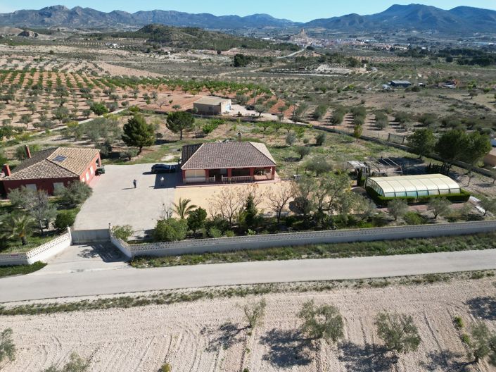 Image No.5-8 Bed Villa for sale