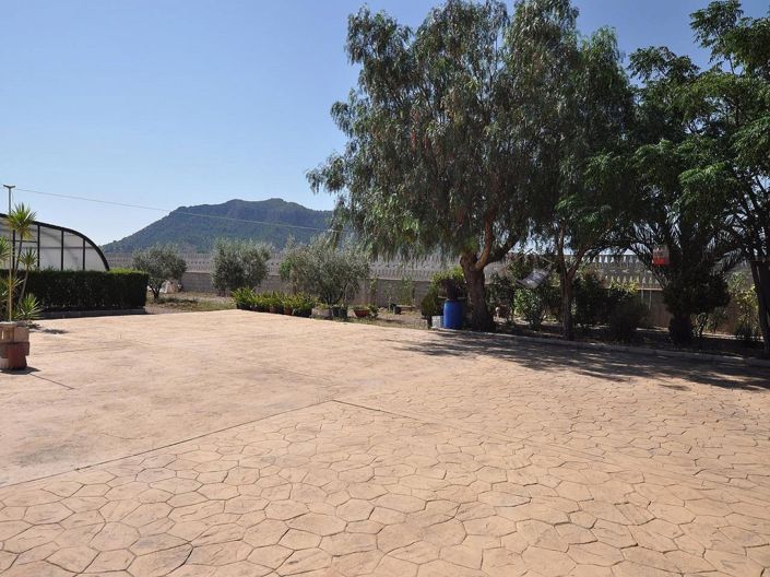 Image No.9-8 Bed Villa for sale