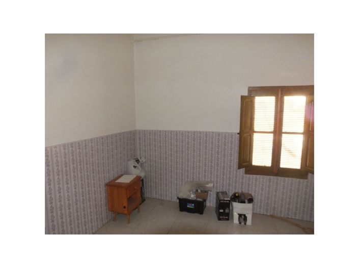 Image No.13-3 Bed Townhouse for sale