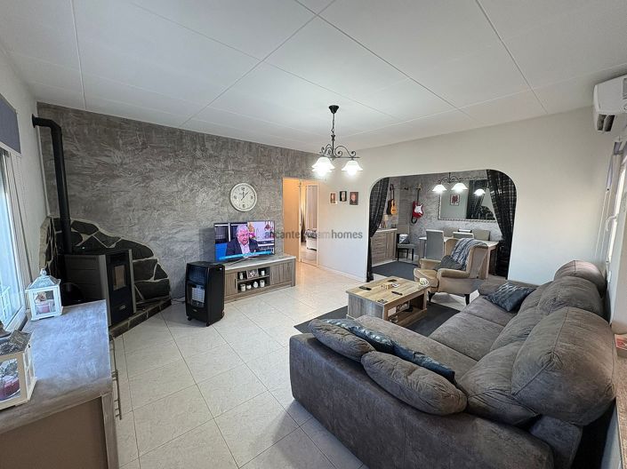 Image No.10-3 Bed Townhouse for sale