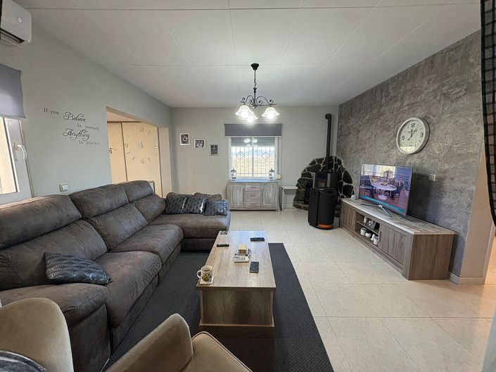 Image No.13-3 Bed Townhouse for sale