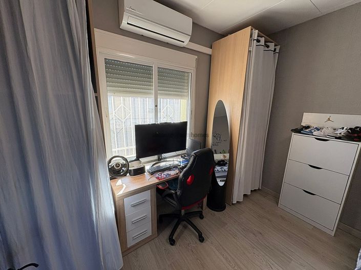 Image No.22-3 Bed Townhouse for sale