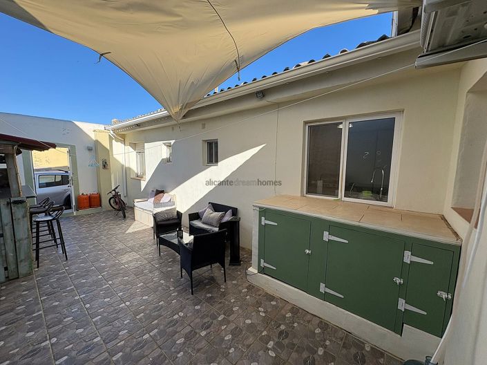 Image No.3-3 Bed Townhouse for sale