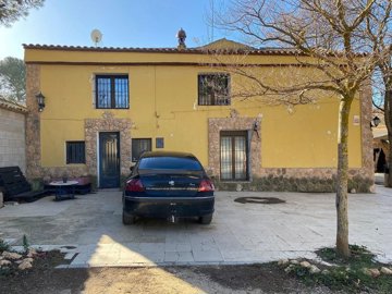 1 - Yecla, Maison de village