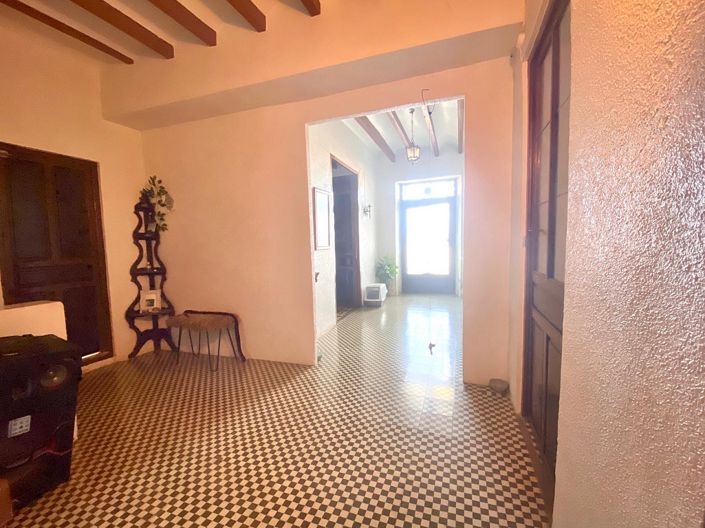 Image No.6-7 Bed Village House for sale