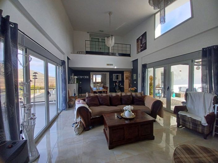 Image No.14-3 Bed Villa for sale